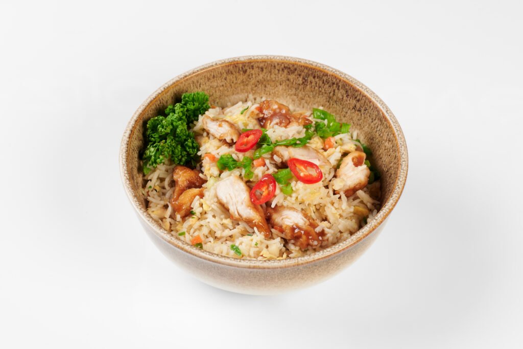 KEPTI RYŽIAI SU VIŠTIENA IR DARŽOVĖMIS